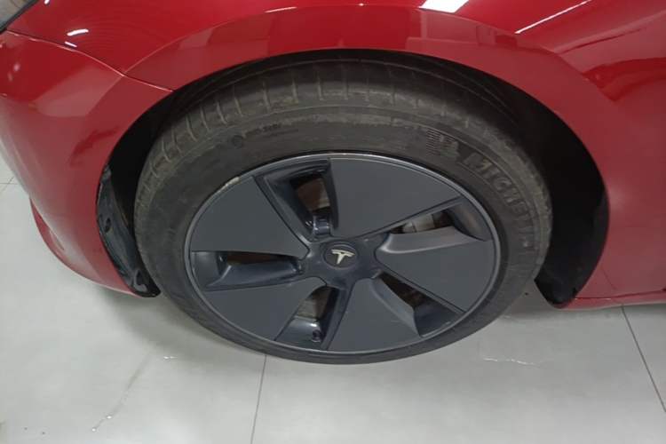Used Tesla Model 3 2022 Rear-Wheel-Drive Version Left Front Wheel Hub