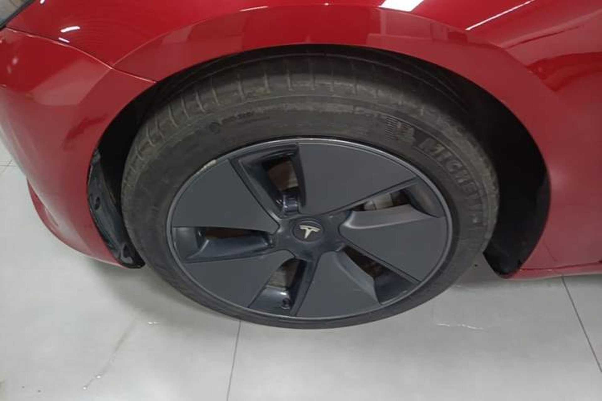Used Tesla Model 3 2022 Rear-Wheel-Drive Version Left Front Wheel Hub