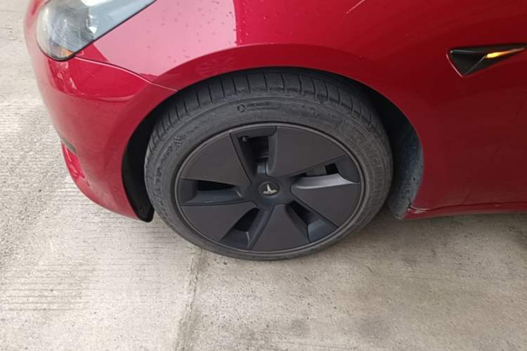 Used Tesla Model 3 2022 Rear-Wheel-Drive Version Left Front Wheel Hub