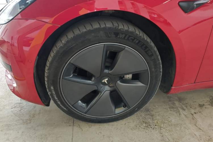 Used Tesla Model 3 2022 Rear-Wheel-Drive Version Left Front Wheel Hub
