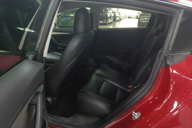 Used Tesla Model 3 2022 Rear-Wheel-Drive Version Left Rear Seat