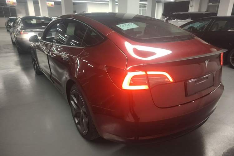 Used Tesla Model 3 2022 Performance High-Performance All-Wheel-Drive Version Rear Left 45 Deg