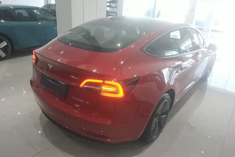 Used Tesla Model 3 2022 Rear-Wheel-Drive Version Rear Right 45 Deg