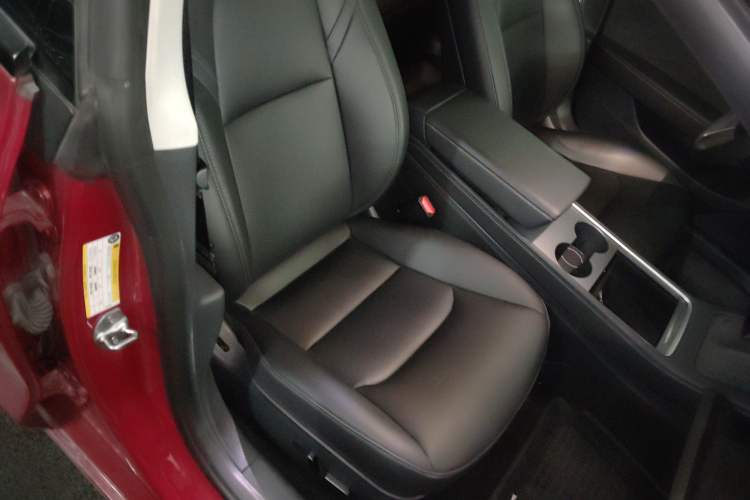 Used Tesla Model 3 2022 Rear-Wheel-Drive Version Right Front Seat