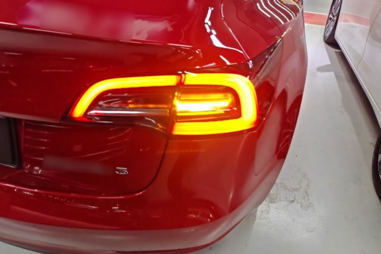 Used Tesla Model 3 2022 Rear-Wheel-Drive Version Right Rear Taillight