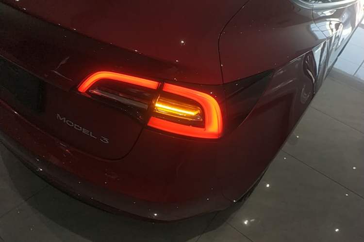 Used Tesla Model 3 2022 Rear-Wheel-Drive Version Right Rear Taillight