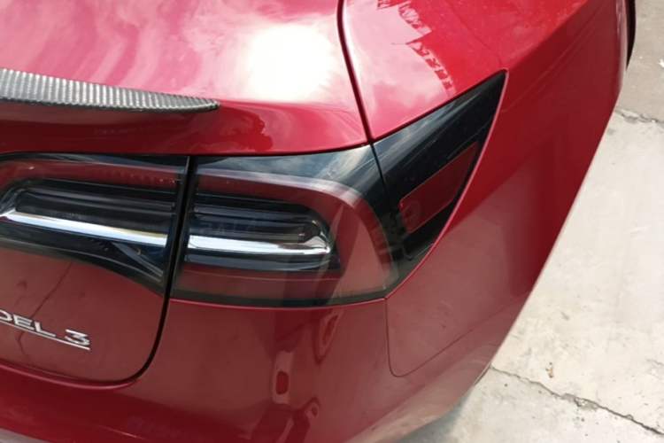 Used Tesla Model 3 2022 Performance High-Performance All-Wheel-Drive Version Right Rear Taillight