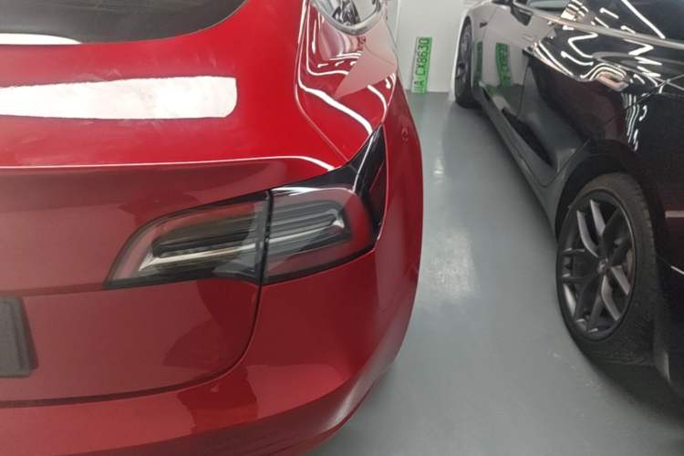 Used Tesla Model 3 2022 Performance High-Performance All-Wheel-Drive Version Right Rear Taillight