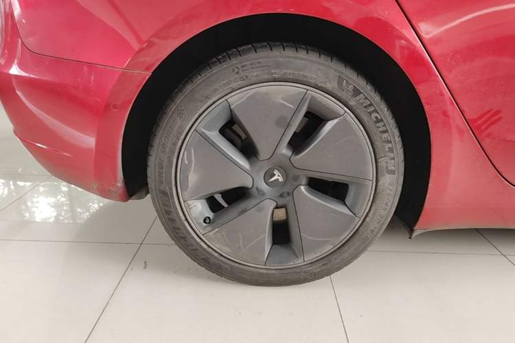 Used Tesla Model 3 2022 Rear-Wheel-Drive Version Right Rear Wheel Hub