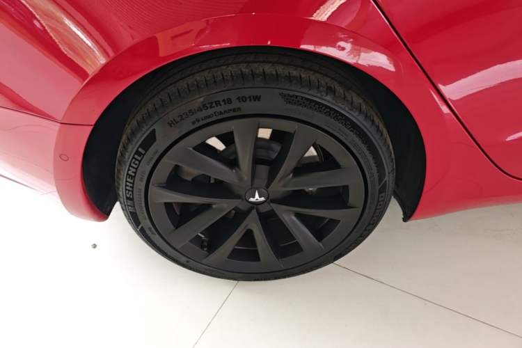 Used Tesla Model 3 2022 Rear-Wheel-Drive Version Right Rear Wheel Hub