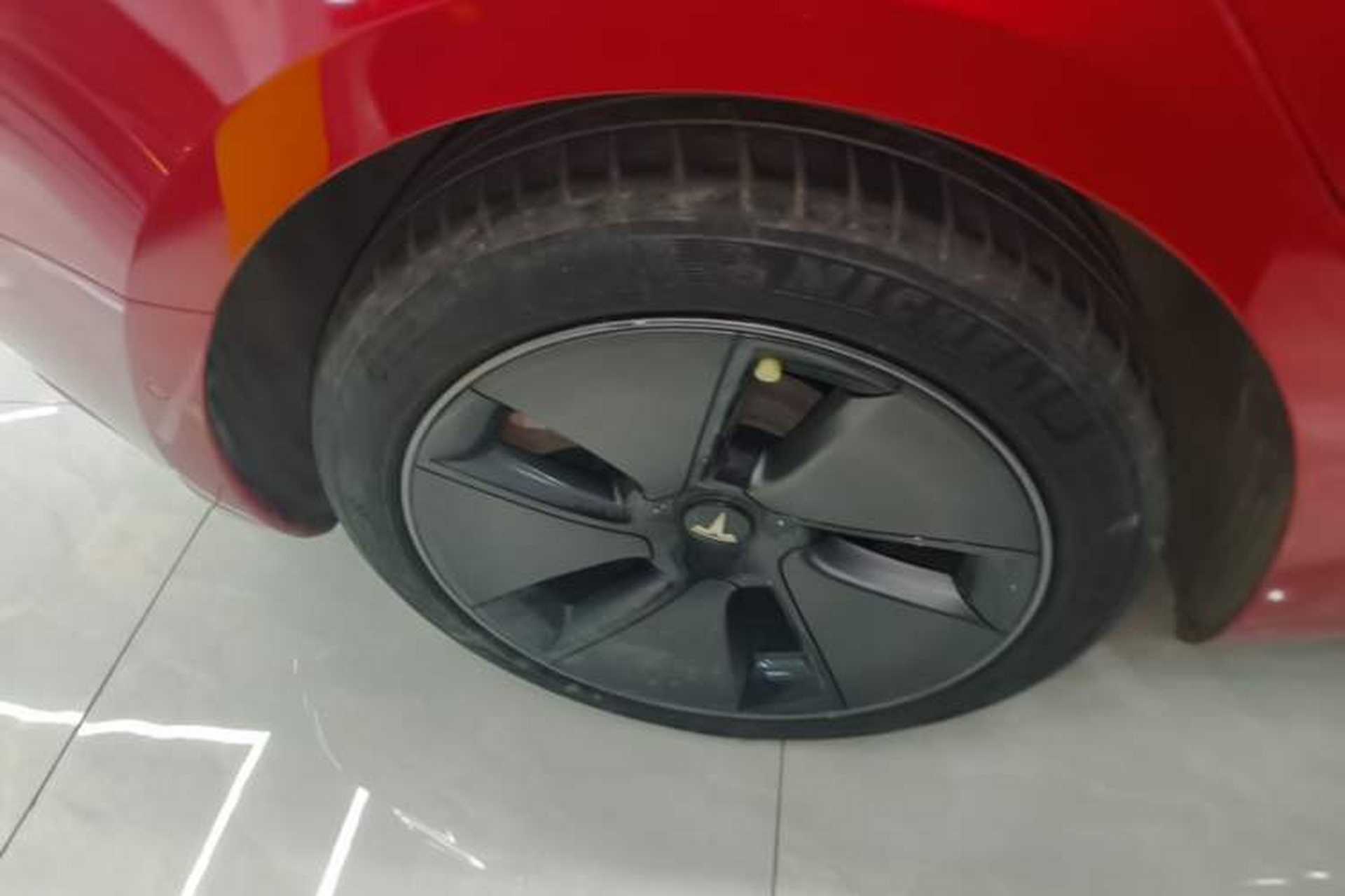 Used Tesla Model 3 2022 Rear-Wheel-Drive Version Right Rear Wheel Hub