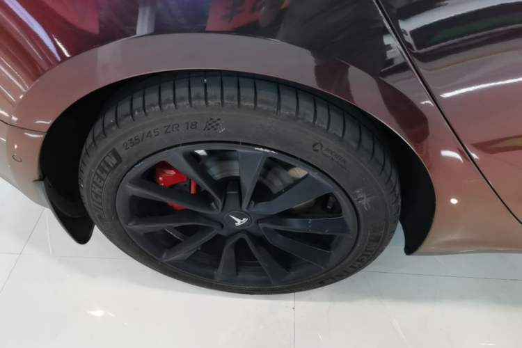Used Tesla Model 3 2022 Rear-Wheel-Drive Version Right Rear Wheel Hub