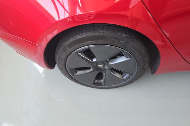 Used Tesla Model 3 2022 Rear-Wheel-Drive Version Right Rear Wheel Hub