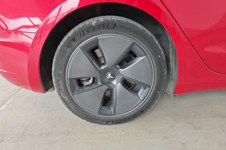 Used Tesla Model 3 2022 Rear-Wheel-Drive Version Right Rear Wheel Hub