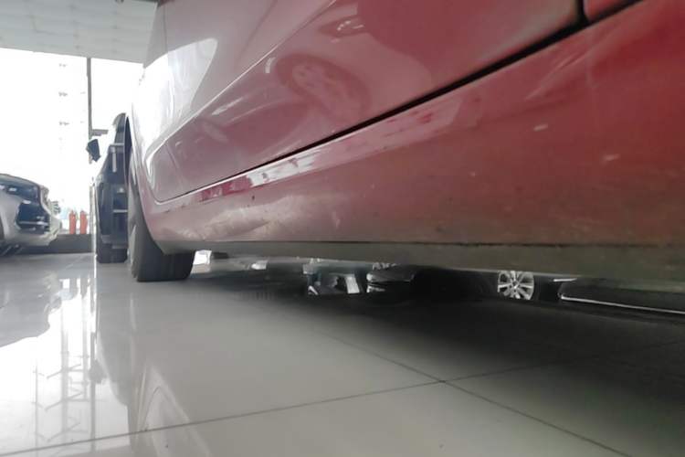 Used Tesla Model 3 2022 Rear-Wheel-Drive Version Right Side Sill
