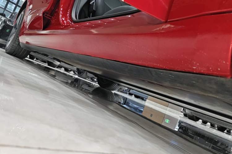 Used Tesla Model 3 2022 Rear-Wheel-Drive Version Right Side Sill