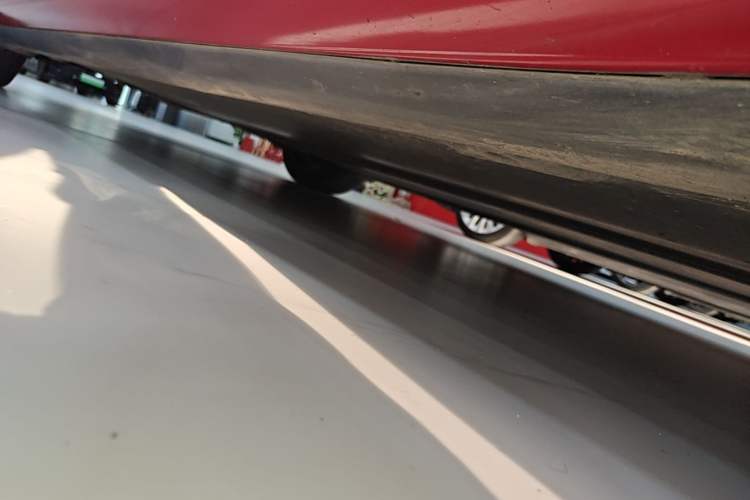 Used Tesla Model 3 2022 Rear-Wheel-Drive Version Right Side Sill