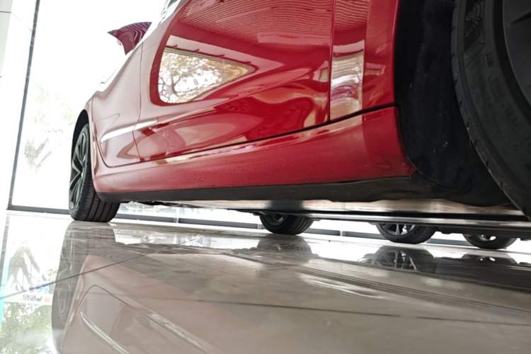 Used Tesla Model 3 2022 Rear-Wheel-Drive Version Right Side Sill