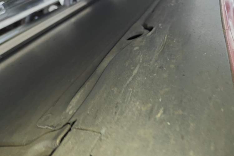 Used Tesla Model 3 2022 Rear-Wheel-Drive Version Right Side Sill