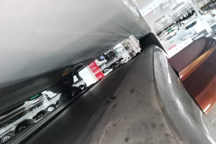 Used Tesla Model 3 2022 Rear-Wheel-Drive Version Right Side Sill