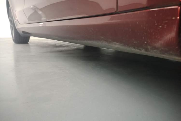 Used Tesla Model 3 2022 Performance High-Performance All-Wheel-Drive Version Right Side Sill
