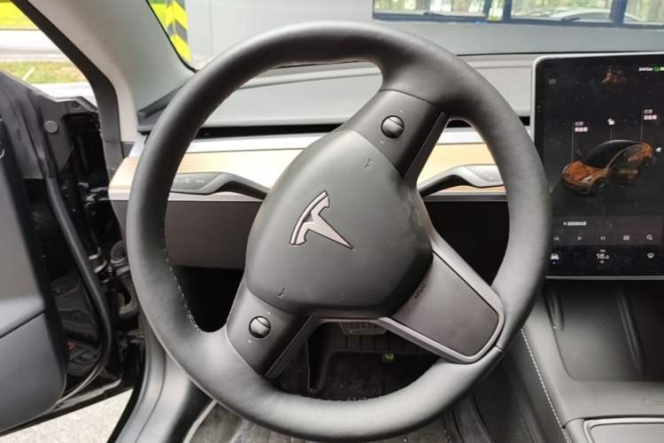 Used Tesla Model 3 2022 Rear-Wheel-Drive Version Steering Wheel