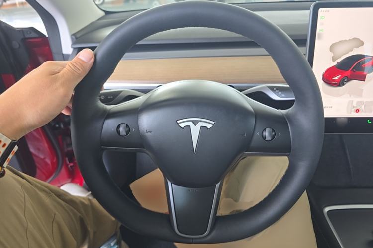 Used Tesla Model 3 2022 Rear-Wheel-Drive Version Steering Wheel