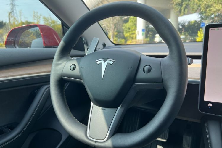 Used Tesla Model 3 2022 Rear-Wheel-Drive Version Steering Wheel