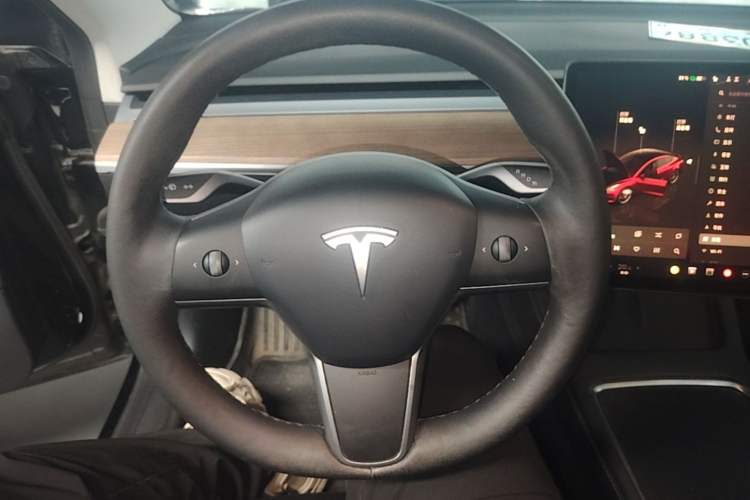 Used Tesla Model 3 2022 Performance High-Performance All-Wheel-Drive Version Steering Wheel