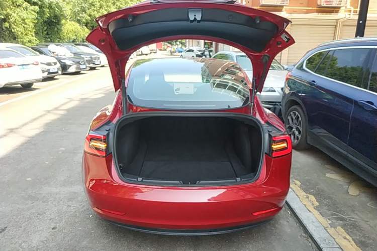 Used Tesla Model 3 2022 Rear-Wheel-Drive Version Trunk
