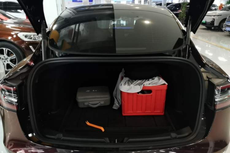Used Tesla Model 3 2022 Rear-Wheel-Drive Version Trunk