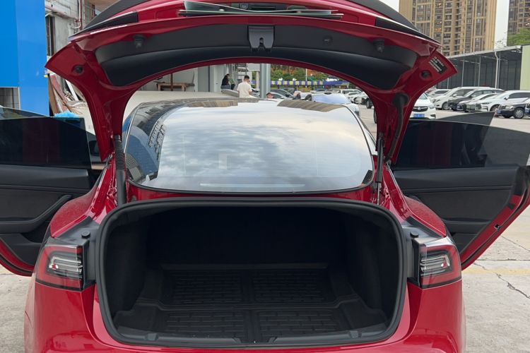 Used Tesla Model 3 2022 Performance High-Performance All-Wheel-Drive Version Trunk