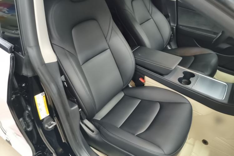 Used Tesla Model 3 2022 Performance High-Performance All-Wheel-Drive Version Right Front Seat