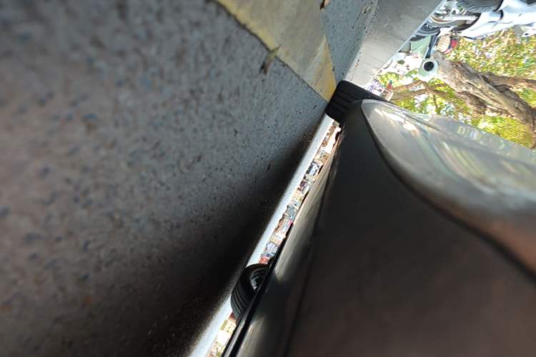 Used Tesla Model 3 2022 Rear-Wheel-Drive Version Right Side Sill