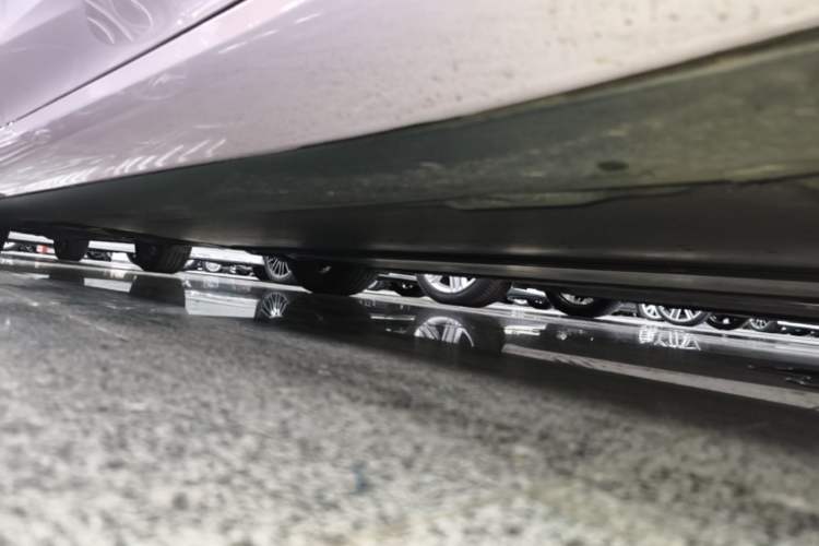 Used Tesla Model 3 2022 Rear-Wheel-Drive Version Right Side Sill