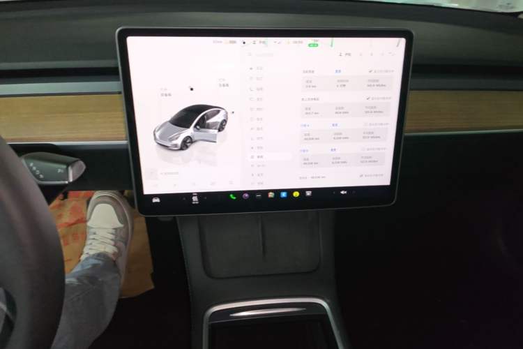 Used Tesla Model 3 2022 Rear-Wheel-Drive Version Audio And AC Panel