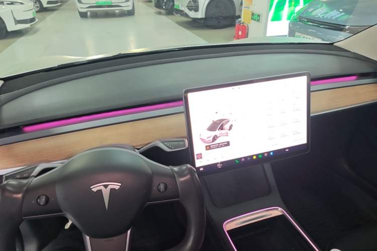 Used Tesla Model 3 2022 Rear-Wheel-Drive Version Center Console