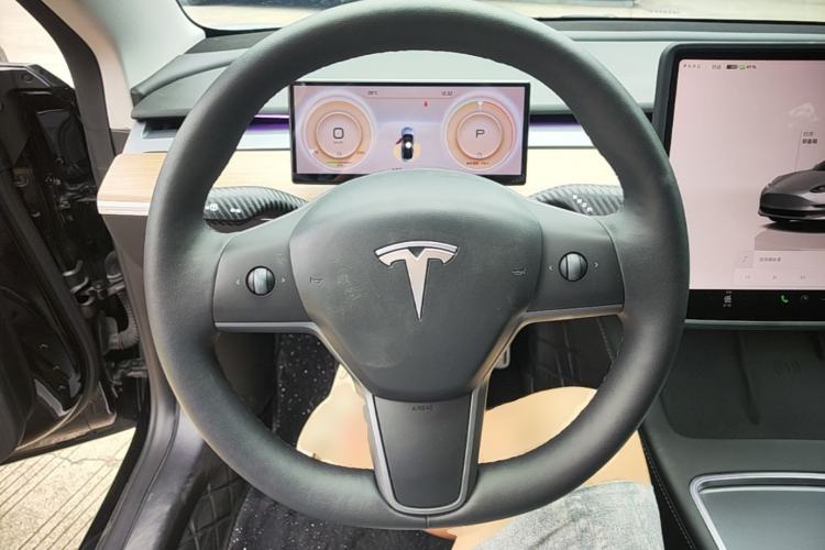 Used Tesla Model 3 2022 Rear-Wheel-Drive Version Center Console