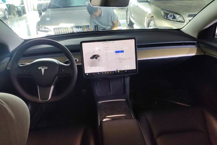 Used Tesla Model 3 2022 Rear-Wheel-Drive Version Center Console
