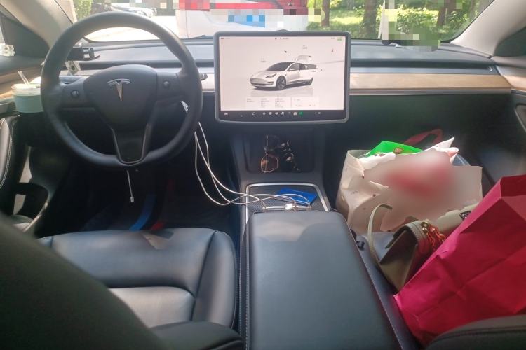 Used Tesla Model 3 2022 Rear-Wheel-Drive Version Center Console