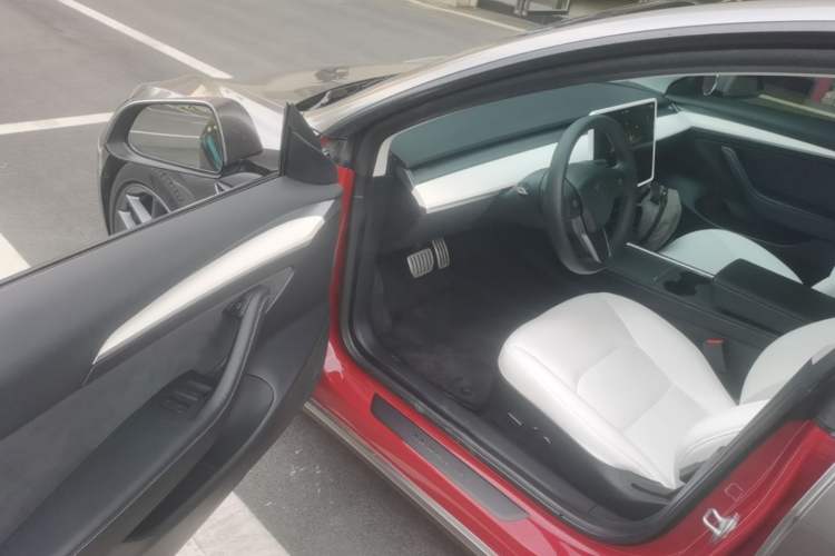 Used Tesla Model 3 2022 Performance High-Performance All-Wheel-Drive Version Driver Seat
