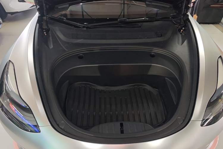 Used Tesla Model 3 2022 Rear-Wheel-Drive Version Engine Bay
