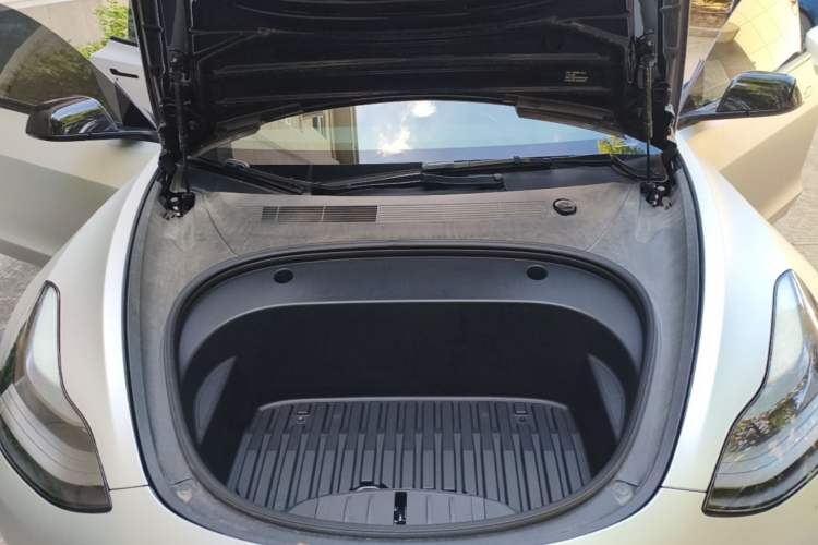 Used Tesla Model 3 2022 Performance High-Performance All-Wheel-Drive Version Engine Bay