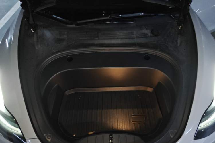 Used Tesla Model 3 2022 Rear-Wheel-Drive Version Engine Bay
