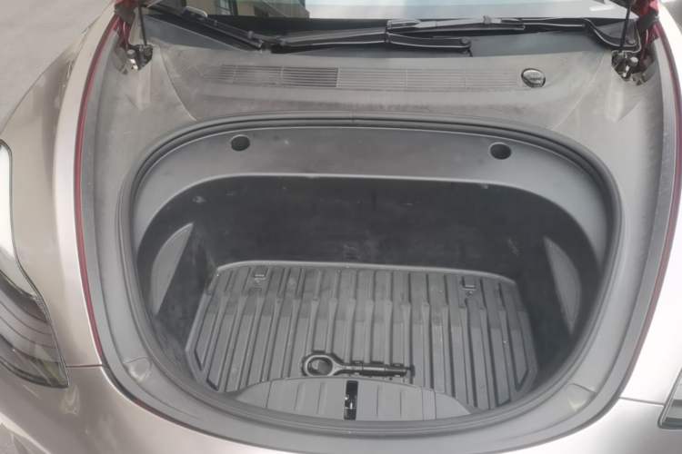 Used Tesla Model 3 2022 Performance High-Performance All-Wheel-Drive Version Engine Bay