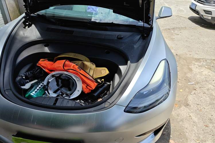 Used Tesla Model 3 2022 Rear-Wheel-Drive Version Engine Bay Left