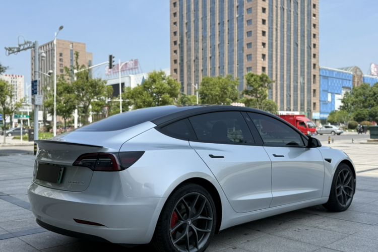 Used Tesla Model 3 2022 Performance High-Performance All-Wheel-Drive Version Exterior 1