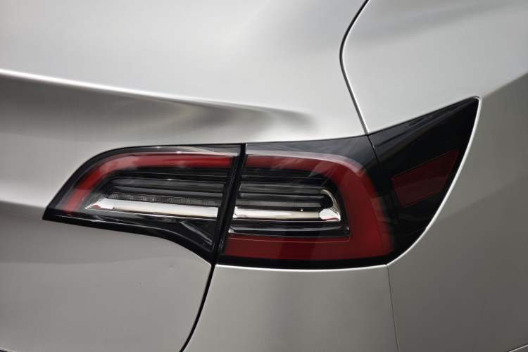 Used Tesla Model 3 2022 Rear-Wheel-Drive Version Exterior 10
