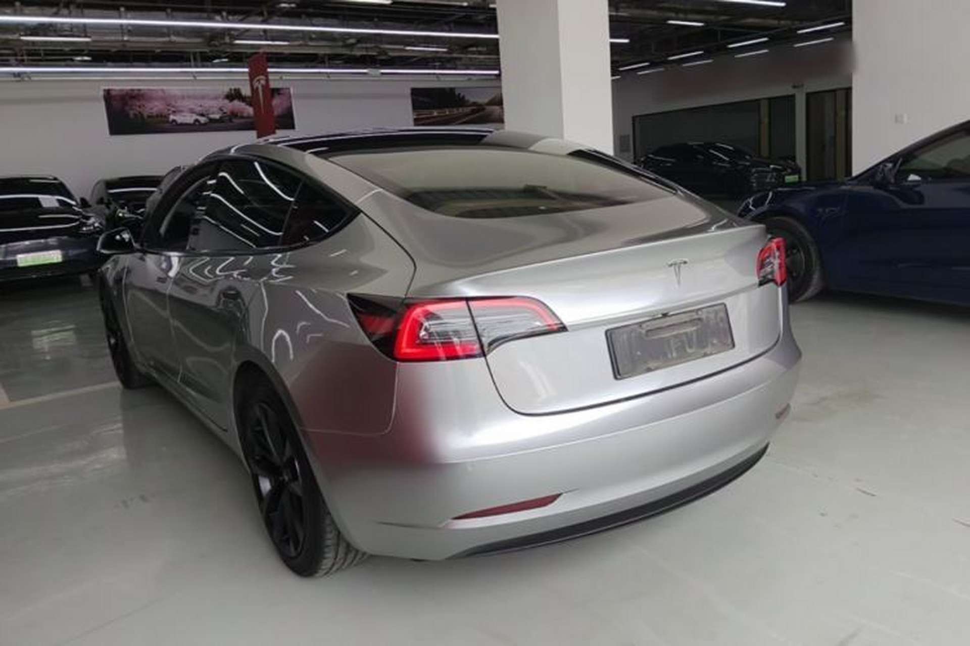 Used Tesla Model 3 2022 Rear-Wheel-Drive Version Exterior 2