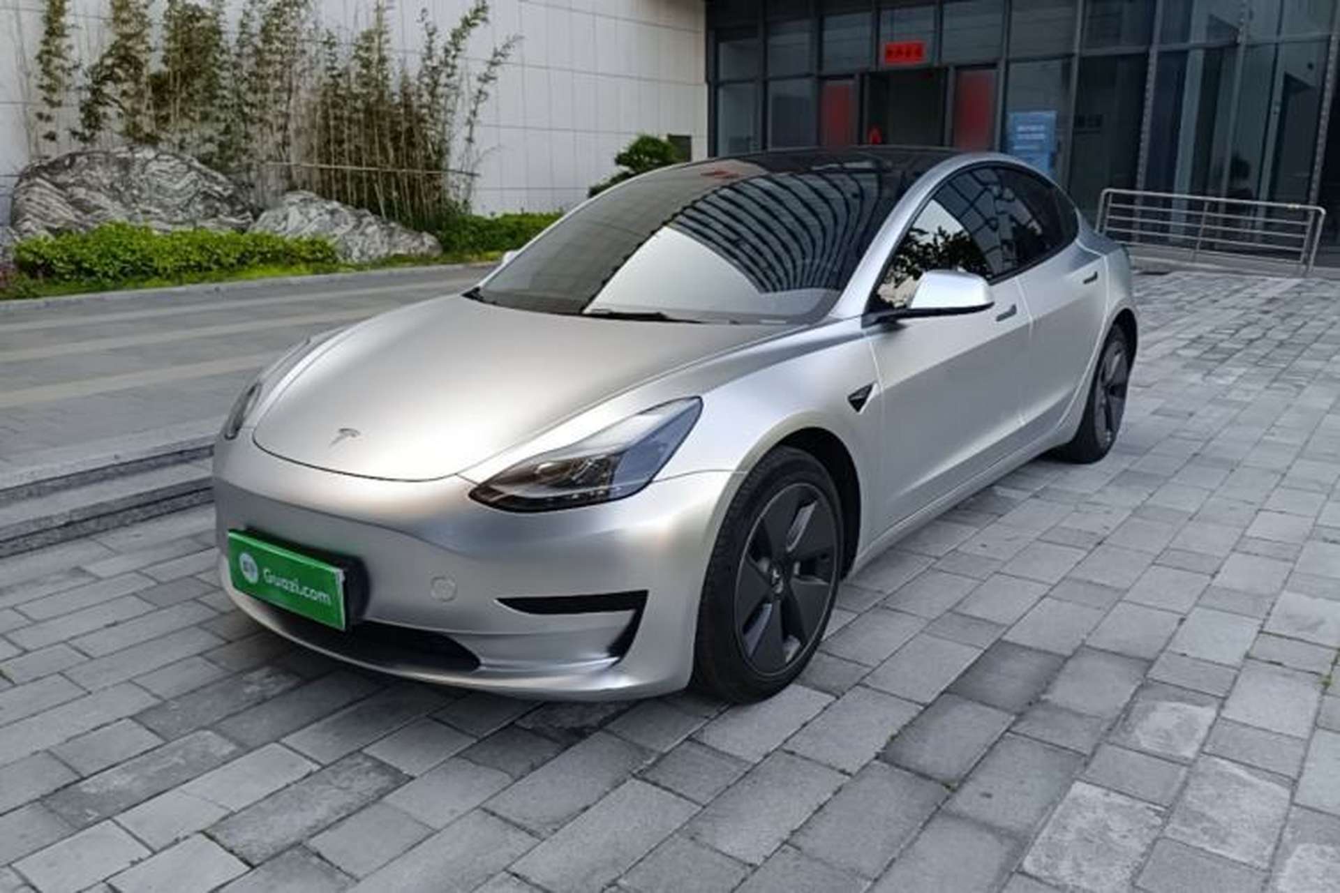 Used Tesla Model 3 2022 Rear-Wheel-Drive Version Front Left 45 Deg